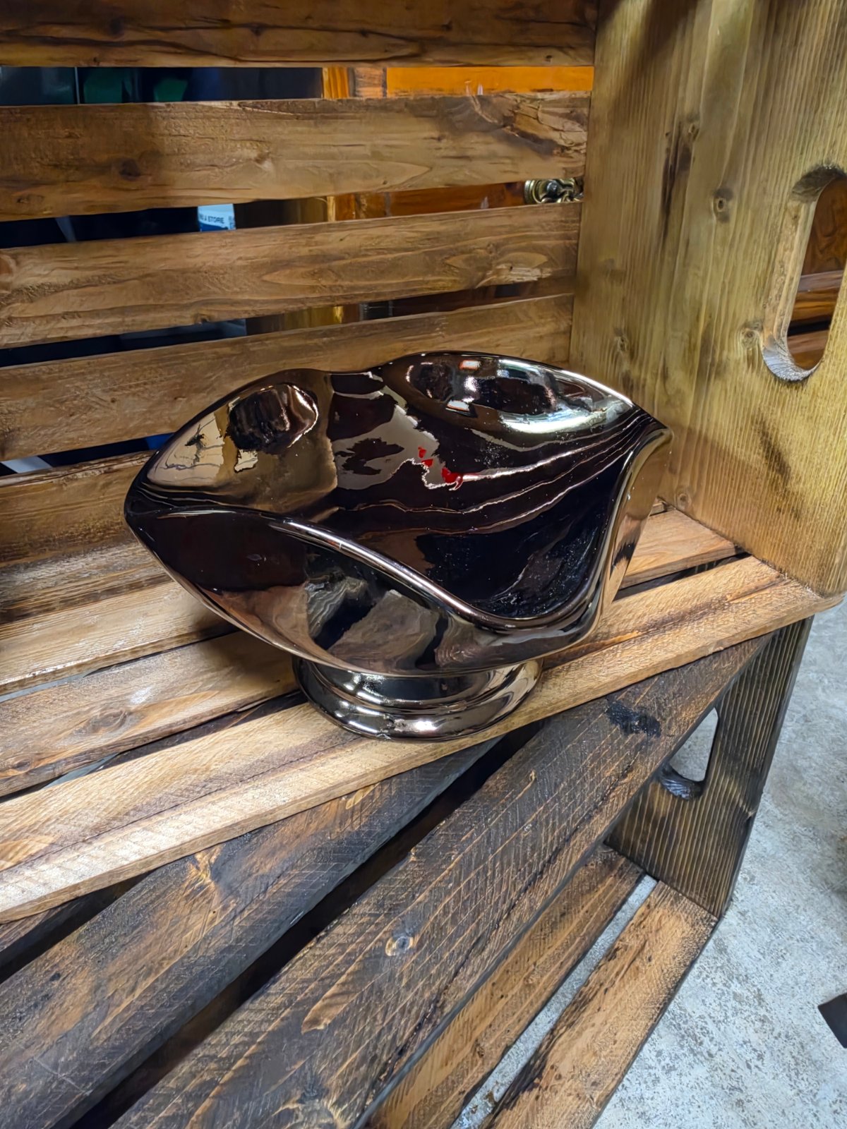 Decorative bowl — photo 2 of 3